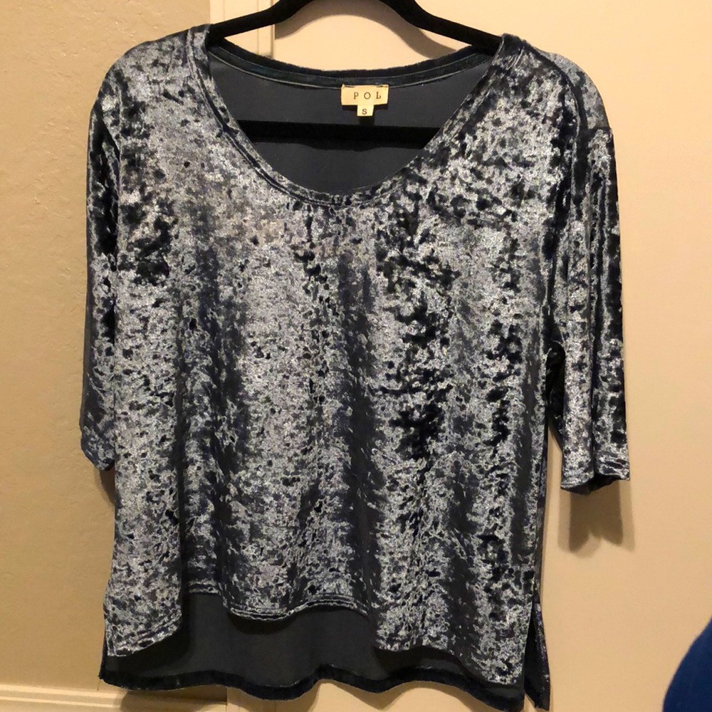 *** POL blue hi-lo crushed velvet top size S
